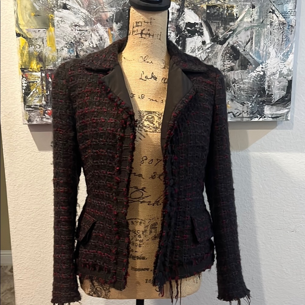 Prada Black and Red Blazer with Tailored Silhouette